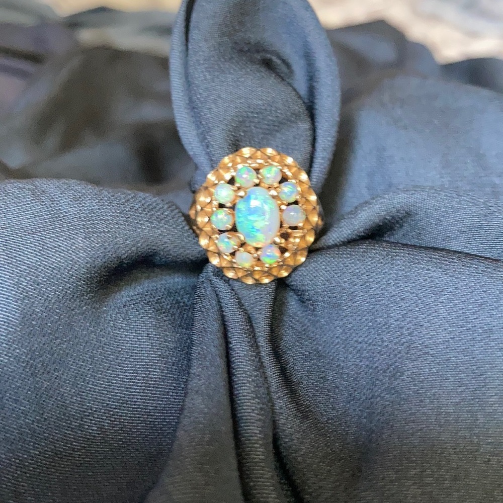 Gold & Opal Cocktail Ring. Size 6
